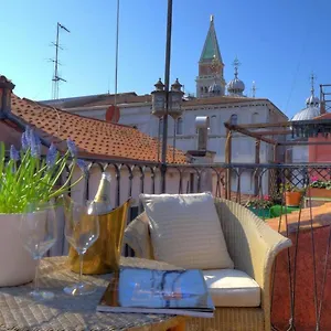 Campanile Canonica Design House Venedig